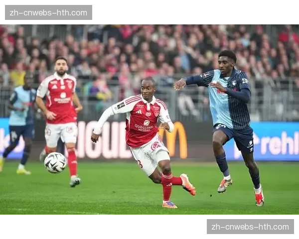 半场：摩纳哥2-0领先图卢兹，贝纳塞尔任意球直接破门